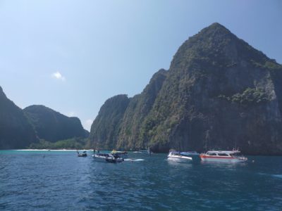 タイは連休中です